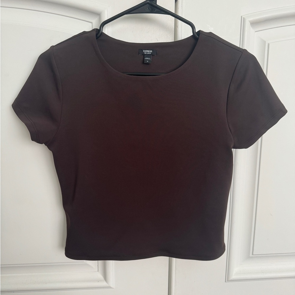 Express Body Contour High Compression Matte 90's Cropped Tee